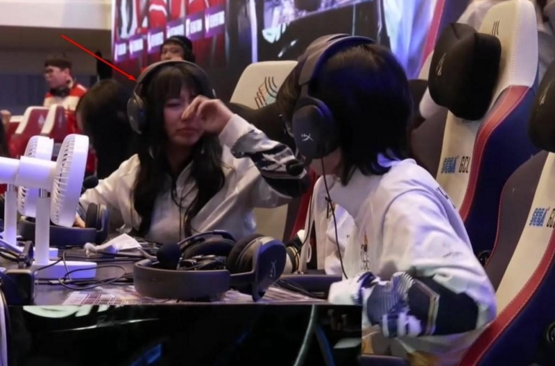 CĐV Đông Nam Á dậy sóng vụ tuyển thủ Thái Lan gian lận vẫn thua Việt Nam