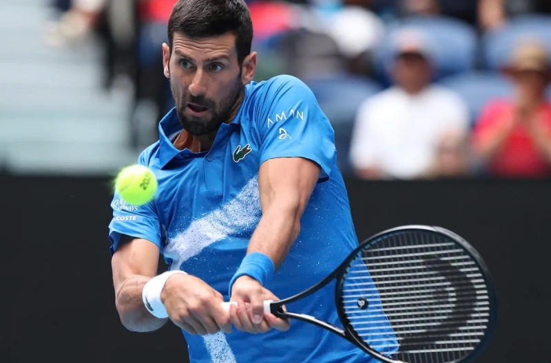 Djokovic phá kỷ lục, tiến vào vòng 3 Australian Open 2025