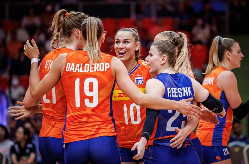 The reigning women&#39;s volleyball world champion suffers a shocking elimination