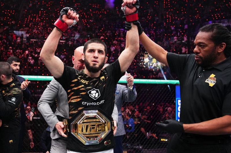 UFC 311: Makhachev thắng nhàn, Nurmagomedov thua trận đầu tiên trong sự nghiệp