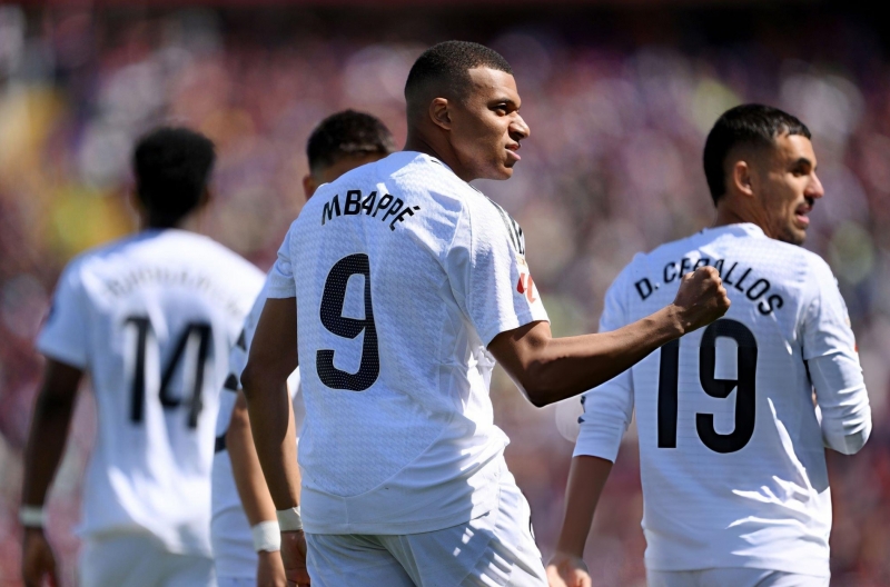 CHÍNH THỨC: Real Madrid chiêu mộ thành công trung phong cao trên 2m