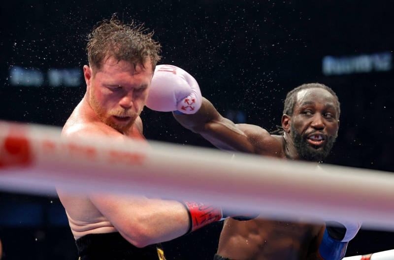 Mất đai vô địch vì lí do khó đỡ, Terence Crawford đáp trả cực gắt