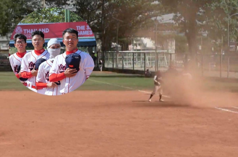 Lốc xoáy xuất hiện trong trận đấu của tuyển Việt Nam ở SEA Games 33