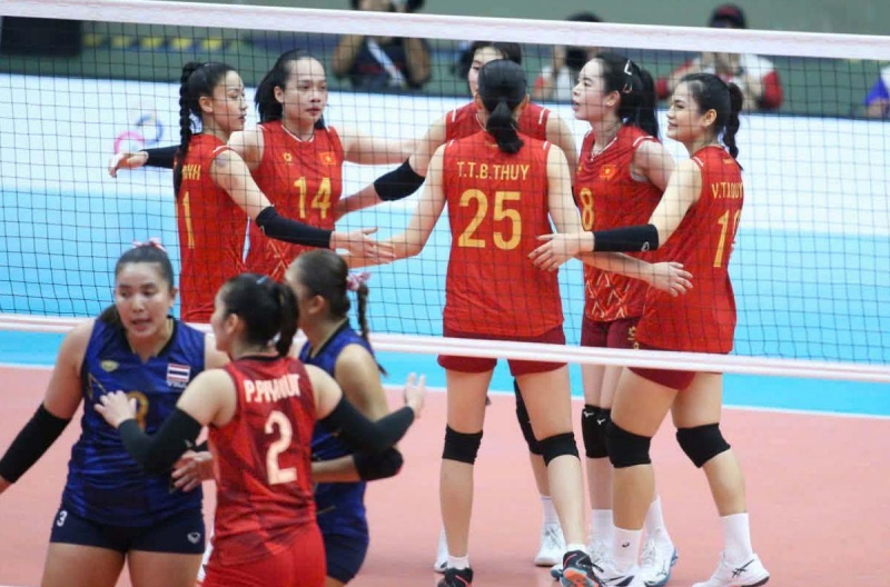 Bóng chuyền nữ Việt Nam mất HCV sau tình huống tranh cãi, báo Thái Lan nói gì?