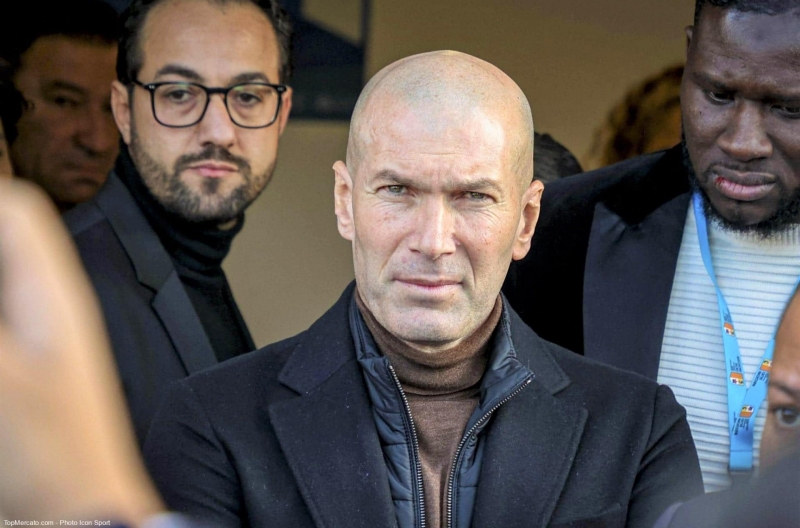 Gạch tên Zidane, cựu HLV MU xác nhận được Bayern Munich liên hệ