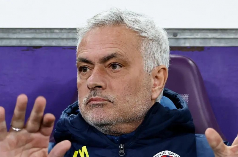 Galatasaray khởi kiện hình sự đối với HLV Jose Mourinho