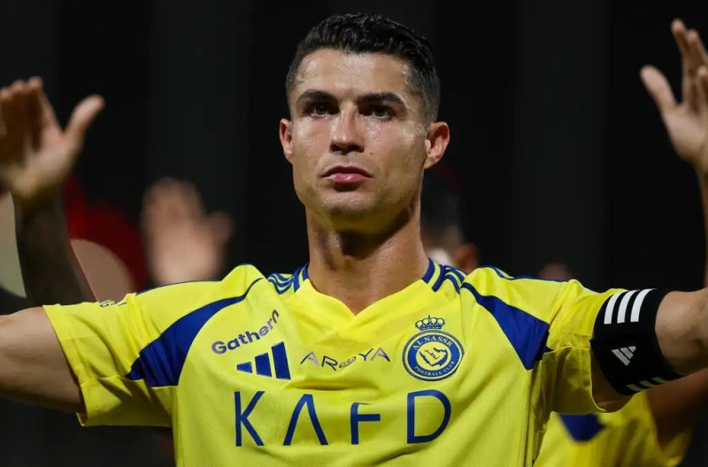 Ronaldo gửi thông điệp đanh thép