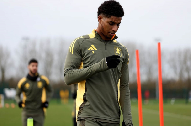 Slot khen Rashford, 'chê' Amorim không biết dùng