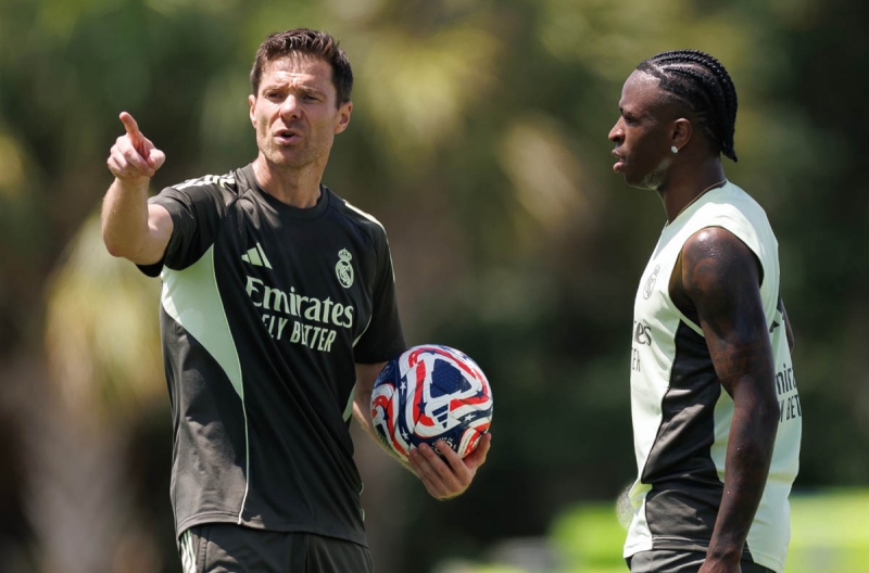 Vinicius bất mãn với tân HLV Xabi Alonso