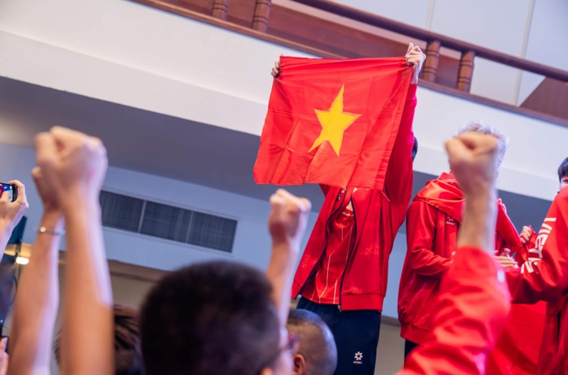 Esports Việt Nam lập cú đúp HCV lịch sử tại SEA Games 33