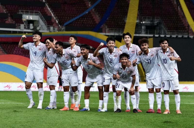 KHÓ TIN: U22 Thái Lan chỉ còn 14 cầu thủ đá SEA Games