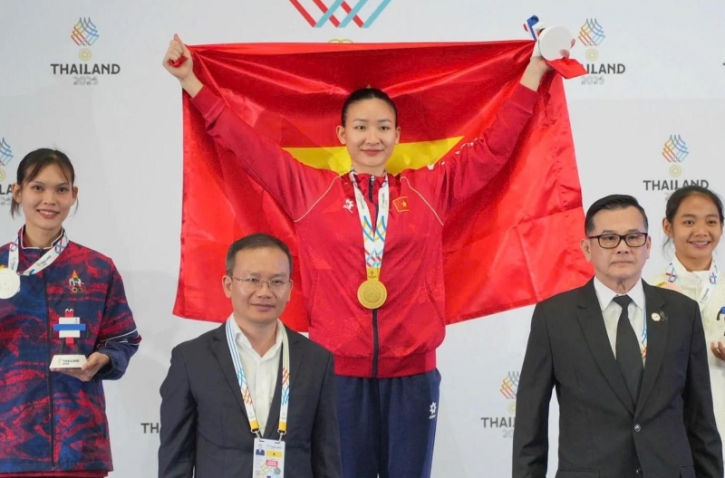 Bí quyết độc đáo giúp hot girl Karate Việt Nam giành vàng SEA Games