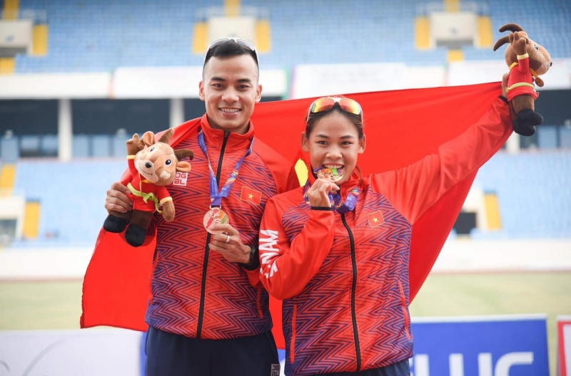 Vì chị gái ngất xỉu, em trai lao đến huy chương SEA Games