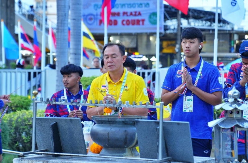 Làm lễ 'tâm linh' trước chung kết, Thái Lan vẫn thua U22 Việt Nam