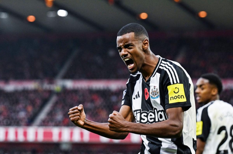 Newcastle có người thay thế Alexander Isak