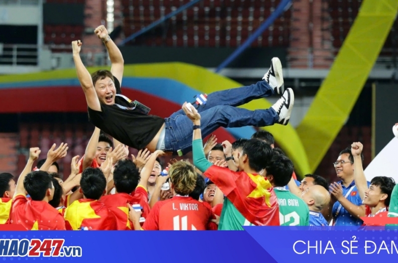 Hợp đồng của HLV Kim Sang Sik sắp hết hạn, chờ VFF ra quyết định quan trọng