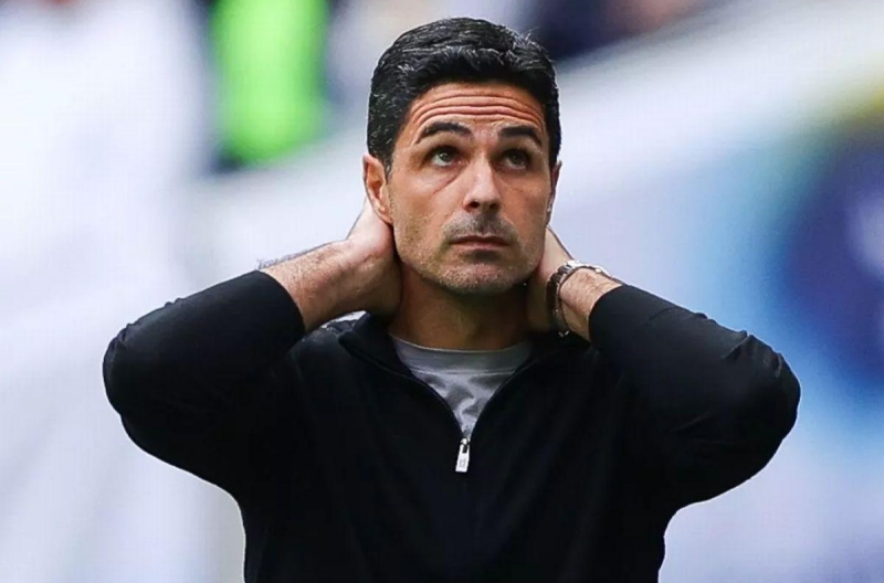 Arsenal đối mặt nguy cơ vắng trụ cột ở mùa giải mới