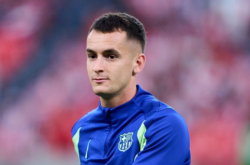 Chelsea và Liverpool giành giật 'viên ngọc quý' của Barcelona