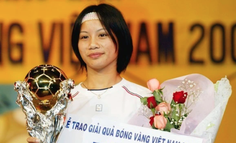 Cầu thủ chỉ 17 tuổi đã giành Quả bóng vàng Việt Nam
