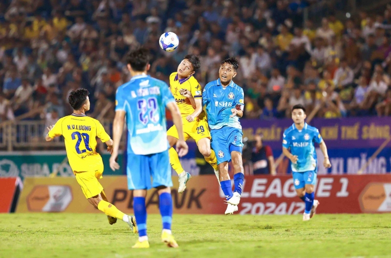 Trực tiếp SLNA 1-0 Đà Nẵng: Khai thông bế tắc