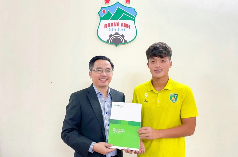 Sao U23 Việt Nam của HAGL gặp chấn thương ở giải trẻ