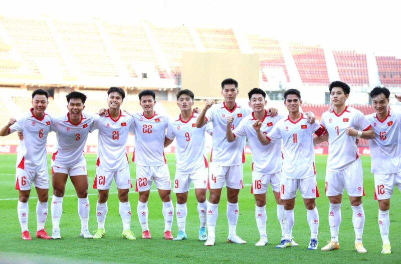 Vượt Thái Lan, U22 Việt Nam bất ngờ dẫn đầu SEA Games 33