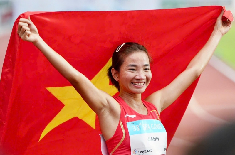 Nguyễn Thị Oanh lập hat-trick HCV SEA Games 33, chia sẻ cực xúc động sau khoảnh khắc lịch sử