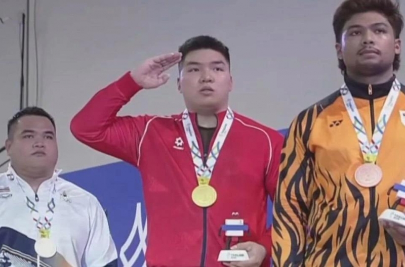Bị xử ép trước VĐV Thái Lan, lực sĩ Việt Nam xuất sắc giành HCV đầu tiên ở SEA Games 33
