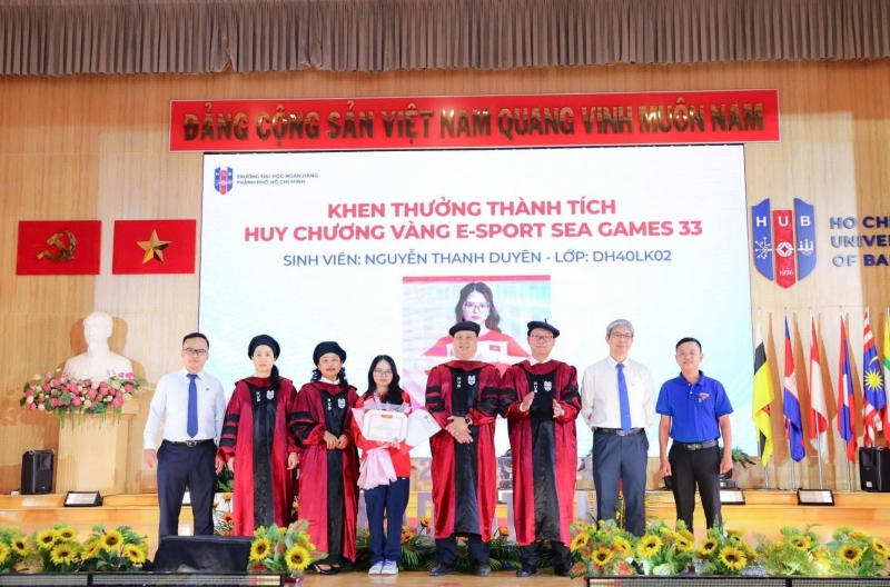 Giành HCV SEA Games, nữ sinh đại học Việt Nam nhận thưởng khủng