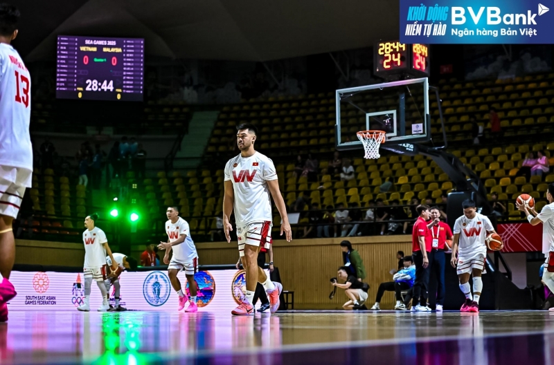 CĐV Philippines phản ứng trái chiều sau khi đánh bại Việt Nam