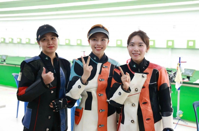 Mỹ nhân bắn súng Việt Nam không giấu nỗi cảm xúc khi lỡ HCV