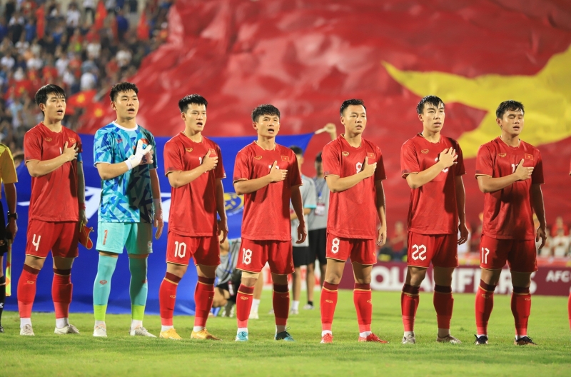 Tuyển thủ U23 Việt Nam bị cấm thi đấu