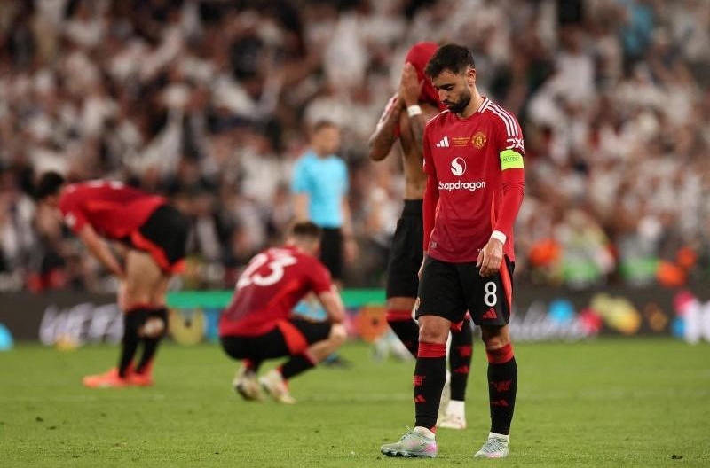 MU rối loạn vì không xếp được đội hình thi đấu