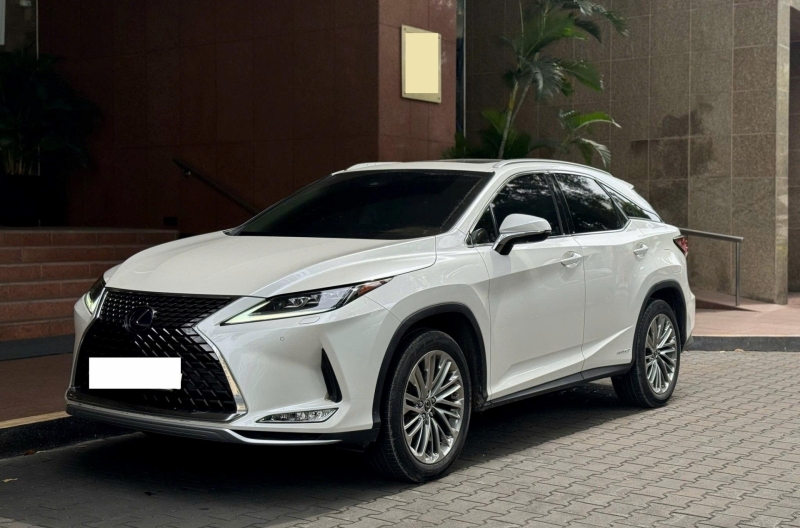 Xe sang Lexus RX 450h 2022 lăn bánh 2 năm tại Việt Nam bán lại với giá bao nhiêu?