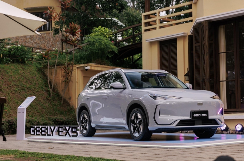 Chi tiết xe điện Geely EX5 vừa ra mắt tại Việt Nam: Giá từ 839 triệu đồng, chạy tối đa 495 km/sạc