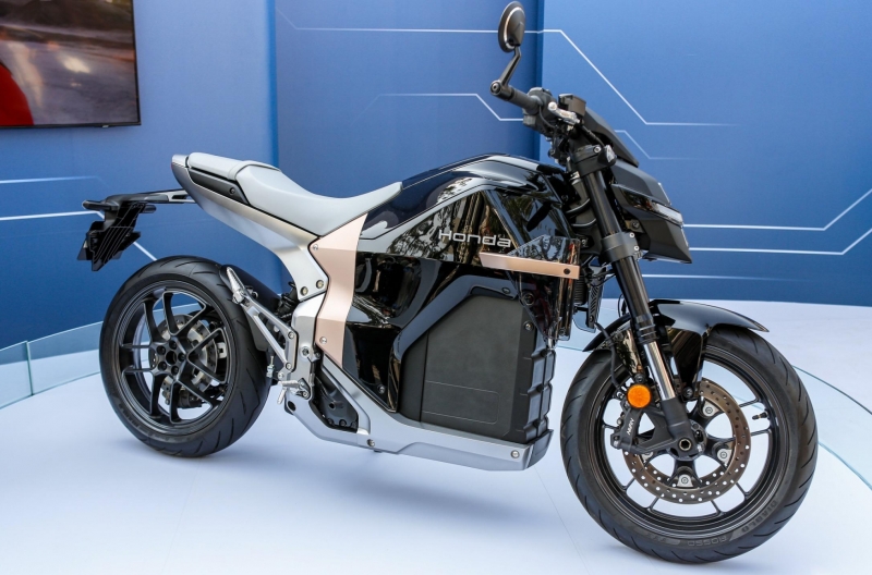Honda WN7 – Nakedbike chạy điện hiệu lần đầu xuất hiện tại Việt Nam