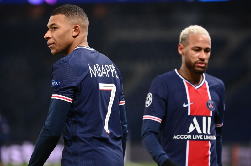 PSG phán quyết vụ lục đục nội bộ, Mbappe lộng quyền vẫn nhận 'trái đắng'