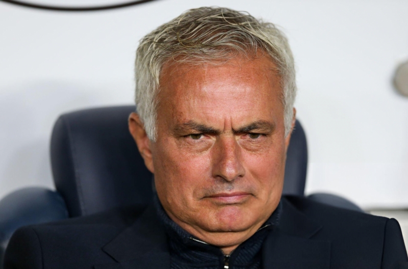 Chuyển nhượng sáng 7/11: Mourinho có thể tái xuất Ngoại hạng Anh?