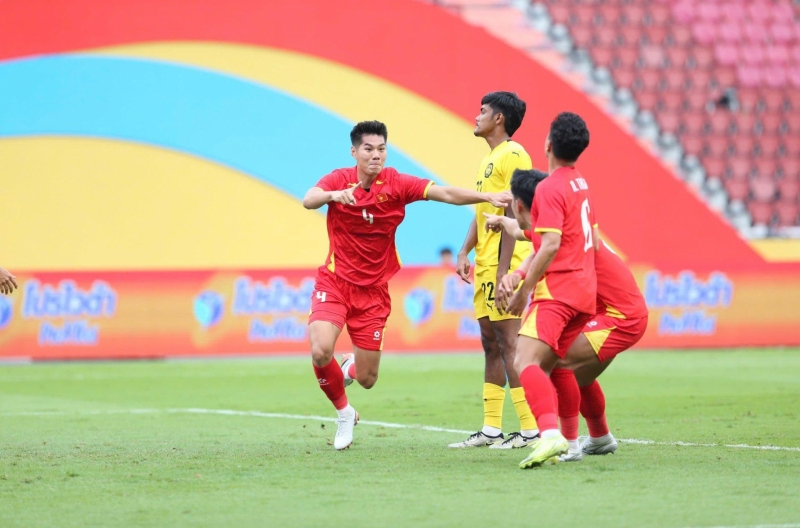 U22 Việt Nam thắng liền 10 trận trước Malaysia với tỷ số 25-5