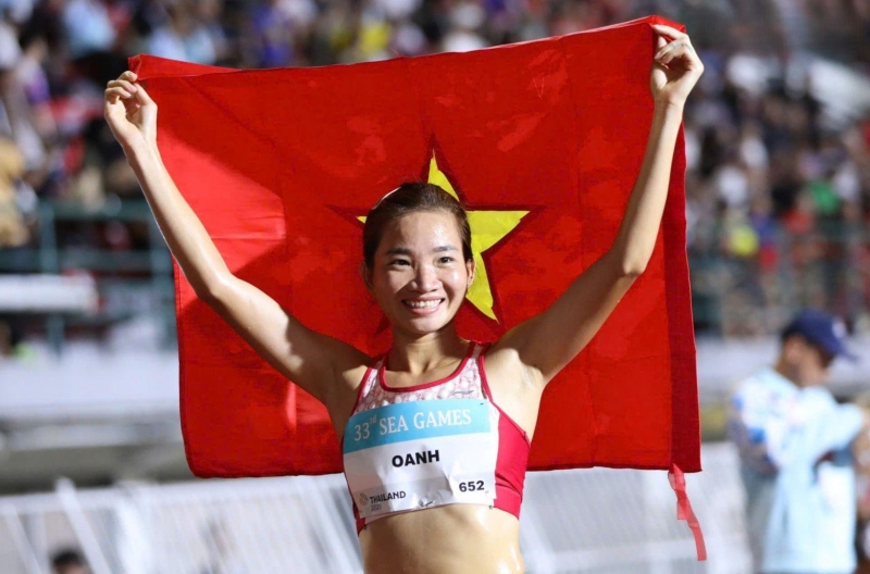 NÓNG: Nguyễn Thị Oanh phá kỷ lục HCV tại SEA Games