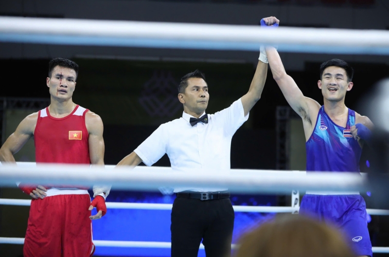 NÓNG: VĐV từng đi Olympic của Việt Nam bị xử ép, mất luôn HCV