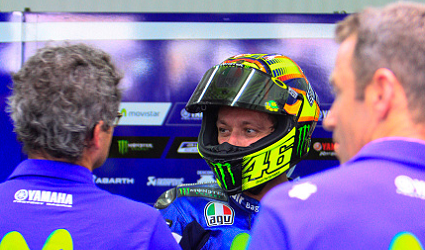 Rossi nói gì sau khi vuột chức vô địch tại Valencia GP?
