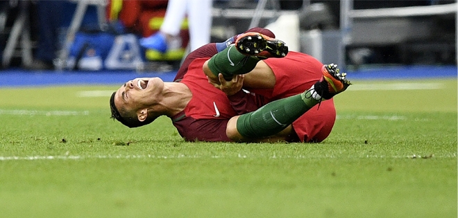 Ronaldo không được tiếp tục mạo hiểm với chấn thương
