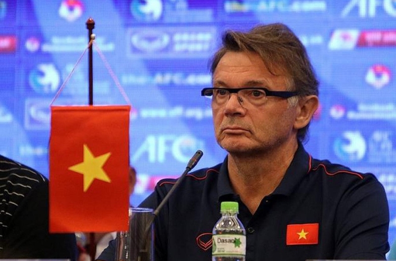 HLV Troussier đổ bể tham vọng dự World Cup cùng bóng đá Việt Nam