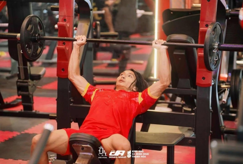 Thêm 1 tiền vệ Việt kiều Pháp về Việt Nam thi đấu