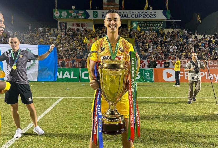 Trung vệ Brazil cao 1m95 chính thức có bến đỗ mới tại V.League