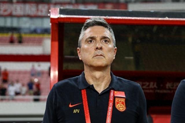 HLV U23 Trung Quốc thốt lên một điều sau cột mốc lịch sử