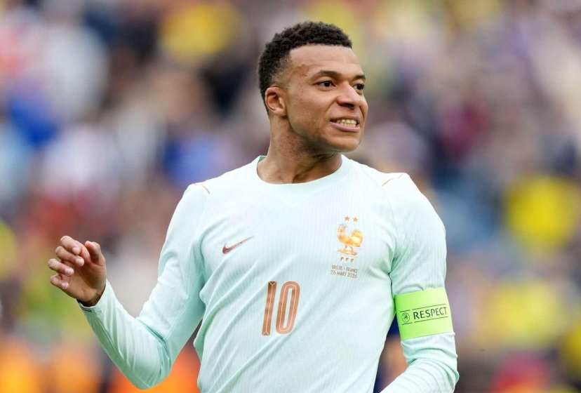 'Mbappe là tiền đạo vĩ đại nhất lịch sử tuyển Pháp'
