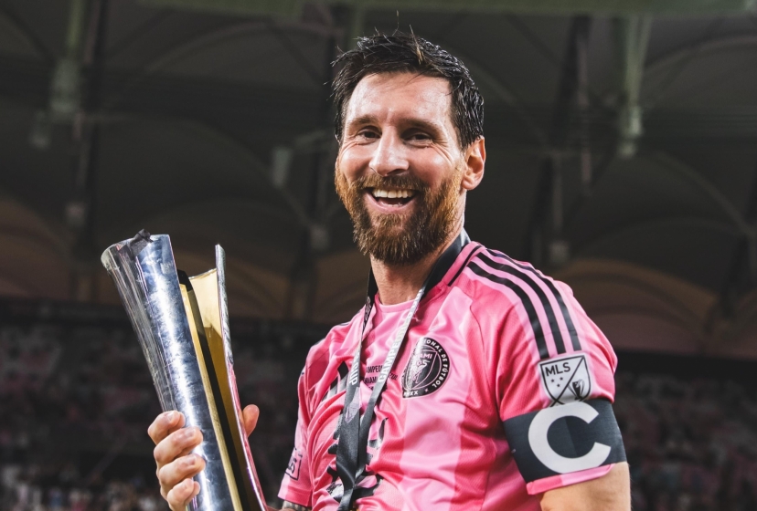 FIFA không công nhận danh hiệu thứ 49 của Messi?