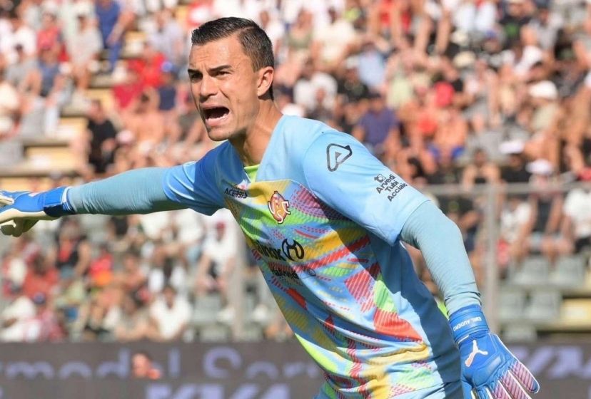 Thủ môn số 1 Indonesia xác nhận từng được Juventus tiếp cận